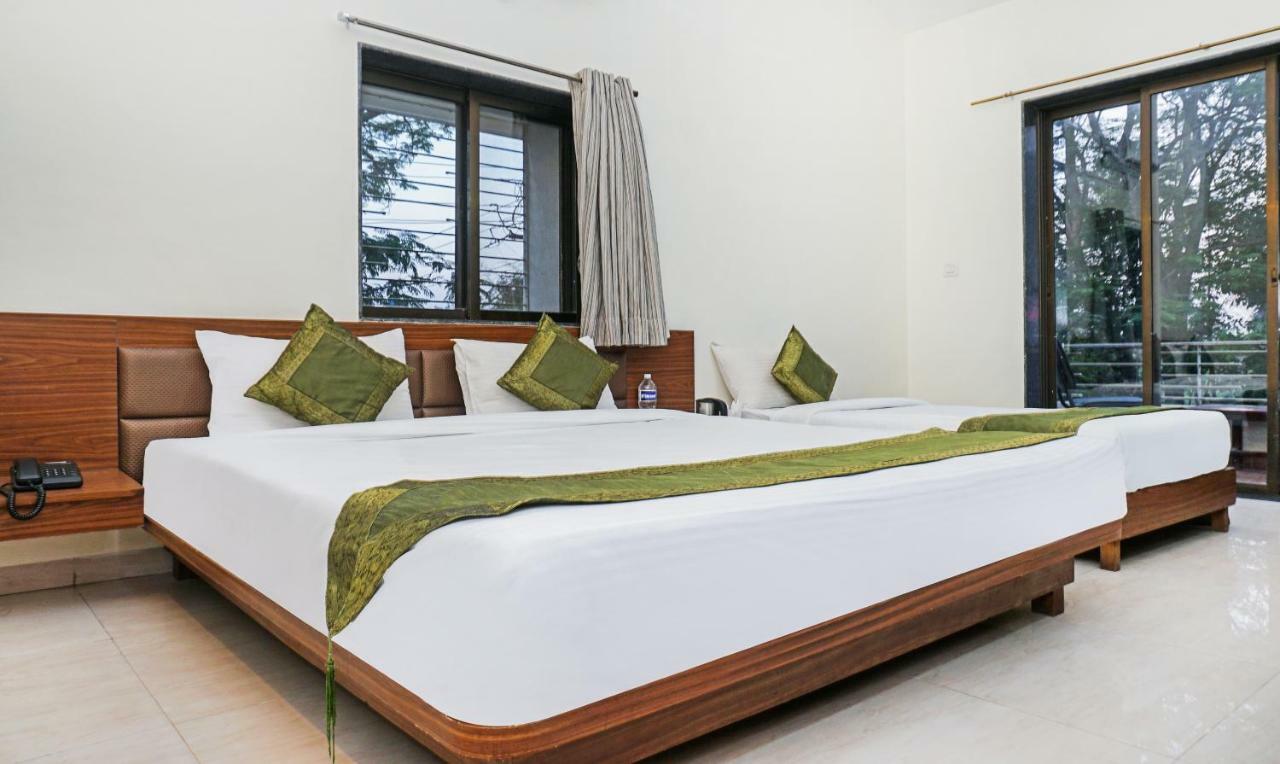 Hotel Lions Den Lonavala Eksteriør billede